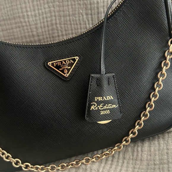 PRADA Re-Edition 2005 Saffiano leather bag - Picture 7 of 12
